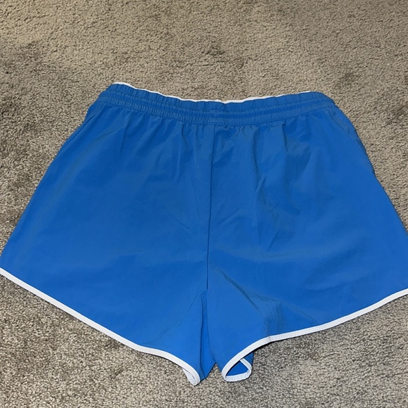 Wilson unlined shorts size small 🎾🎾🎾 - Picture 5 of 5
